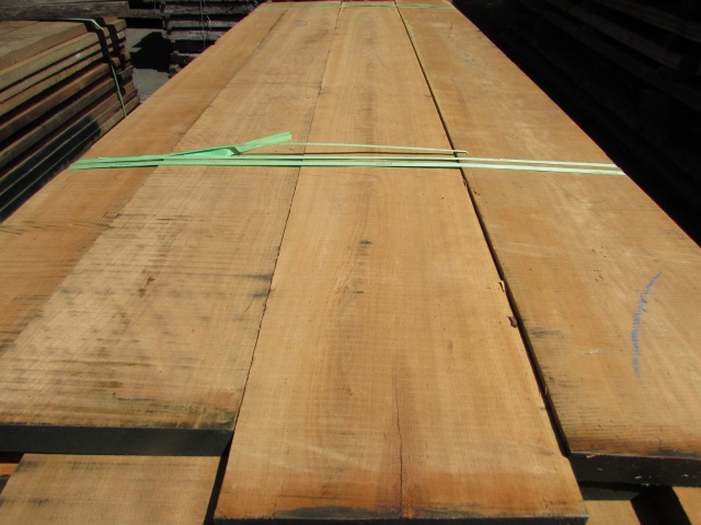 チェリー　無垢材