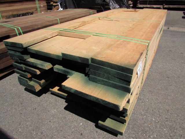 チェリー　無垢材