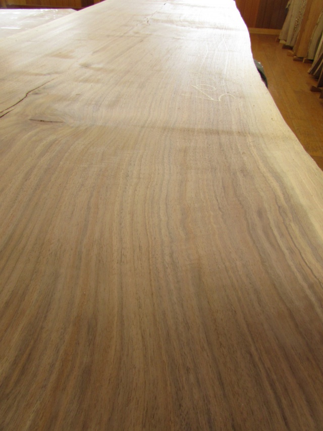 ウォールナット　一枚板