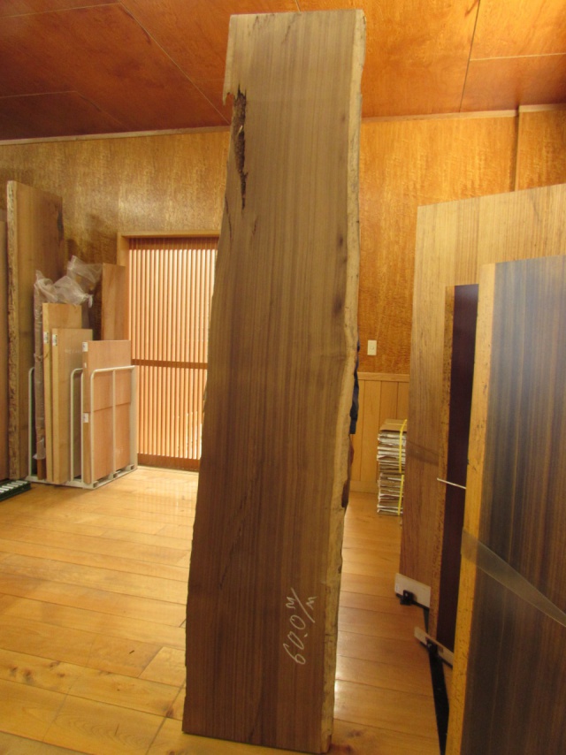 イロコ　一枚板