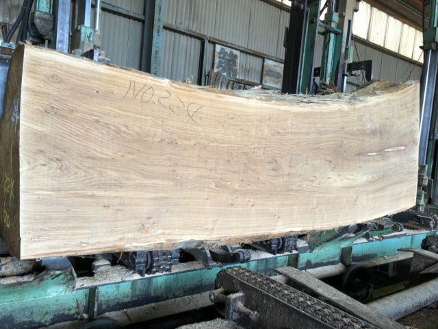 栗（クリ）　無垢材