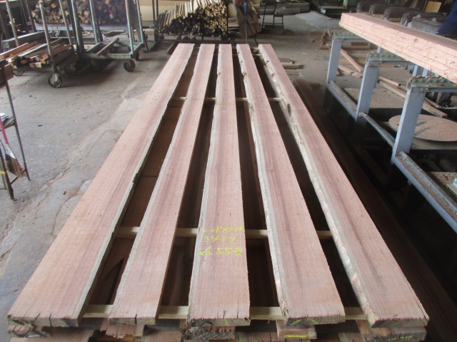 レッドメランチ　無垢材