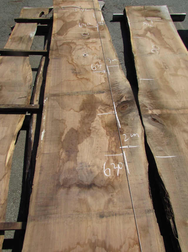 ウォールナット　一枚板