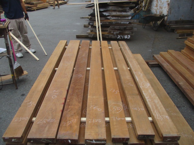 チーク　無垢材