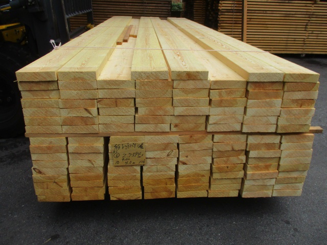 レッドパイン　無垢材