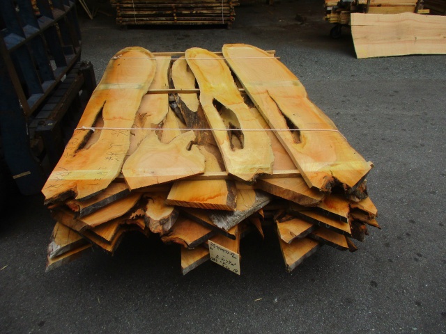 山桜(ヤマザクラ) 無垢材