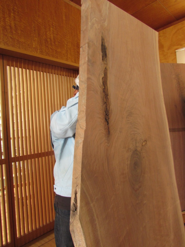 ウォールナット　一枚板