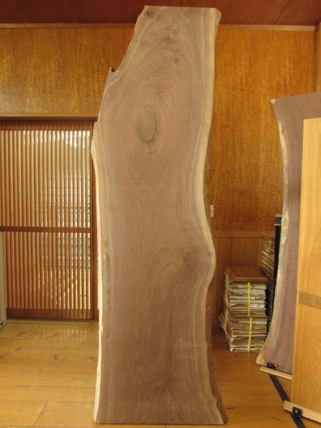 ウォールナット　一枚板