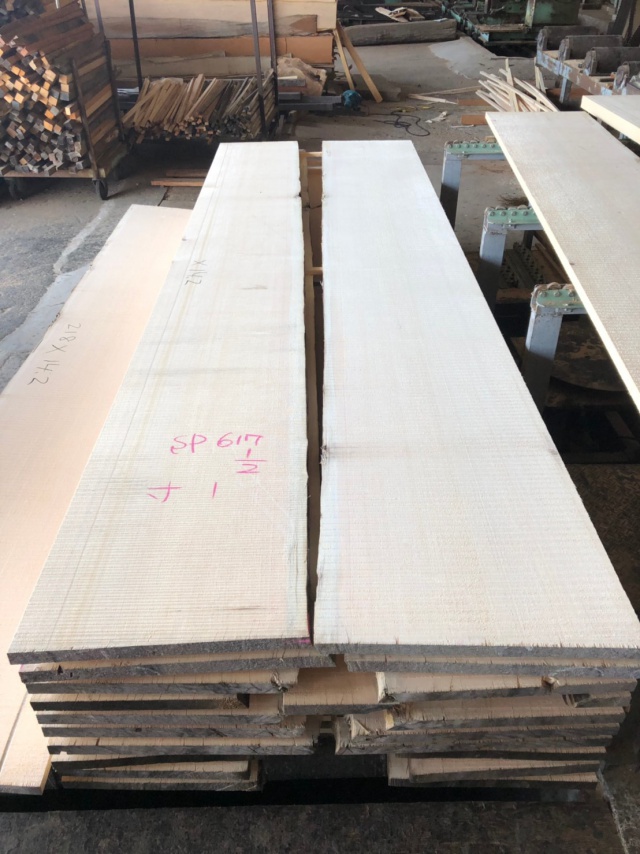 スプルース 無垢材