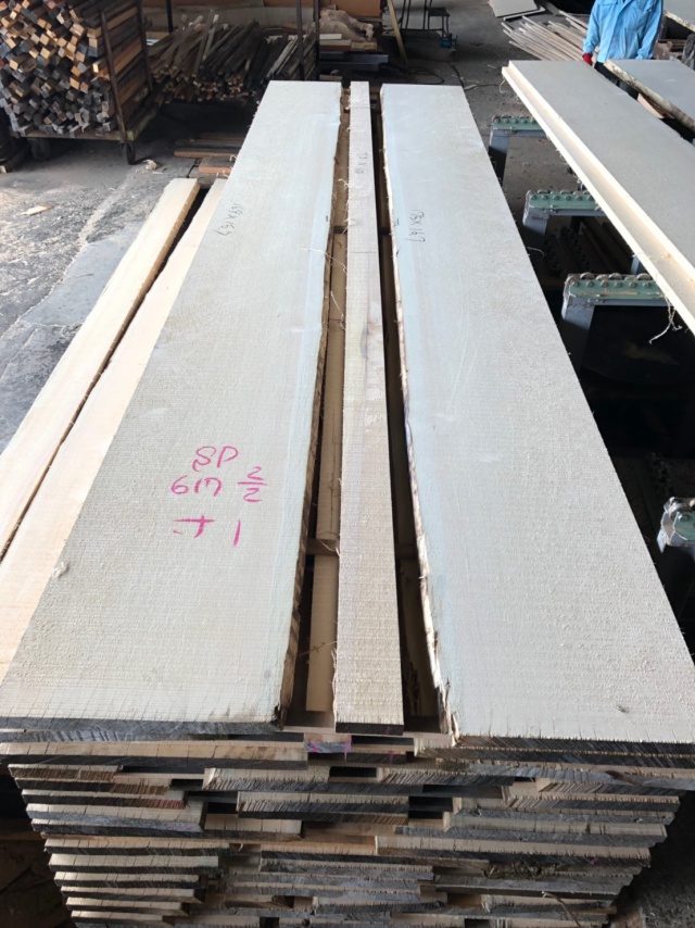 スプルース 無垢材