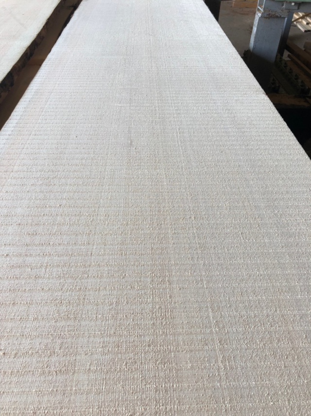 スプルース 無垢材