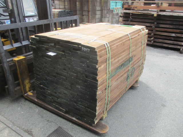 ウォールナット　無垢材