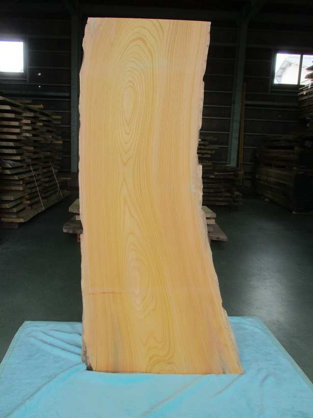 欅（ケヤキ）　一枚板