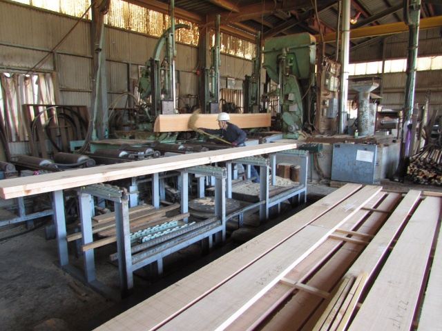 ペンシルシダー　無垢材