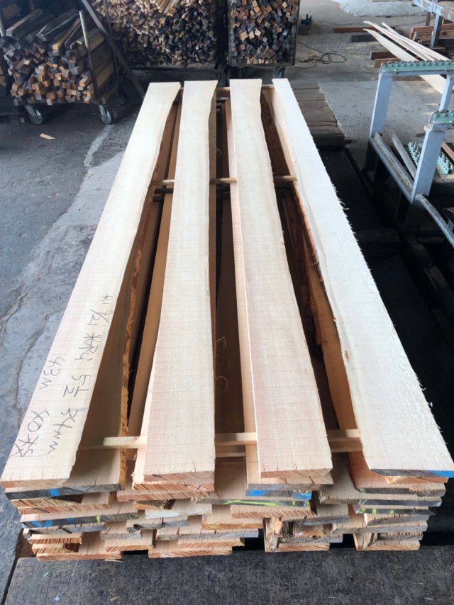 米松（ベイマツ）　無垢材