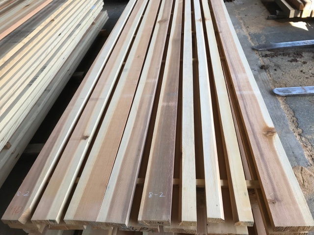 吉野杉（ヨシノスギ）　無垢材