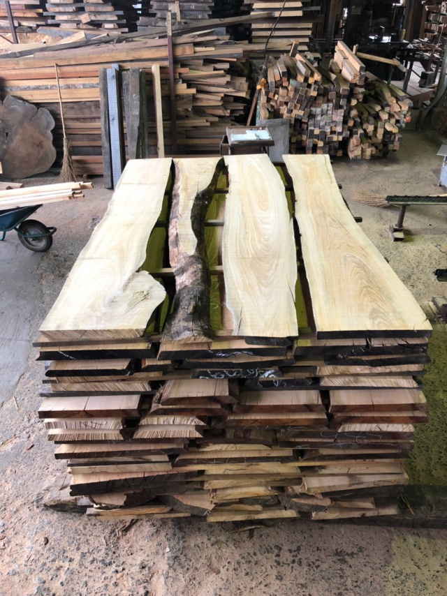 山桜（ヤマザクラ）　無垢材