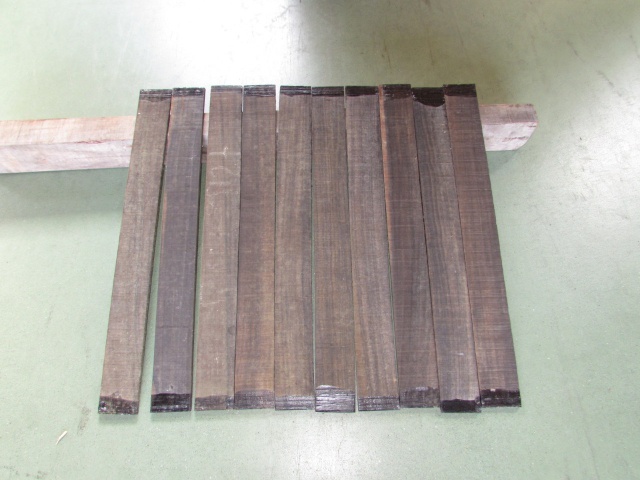 黒檀（コクタン）　無垢材