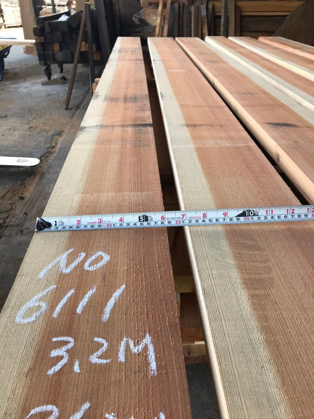 吉野杉（ヨシノスギ）　無垢材