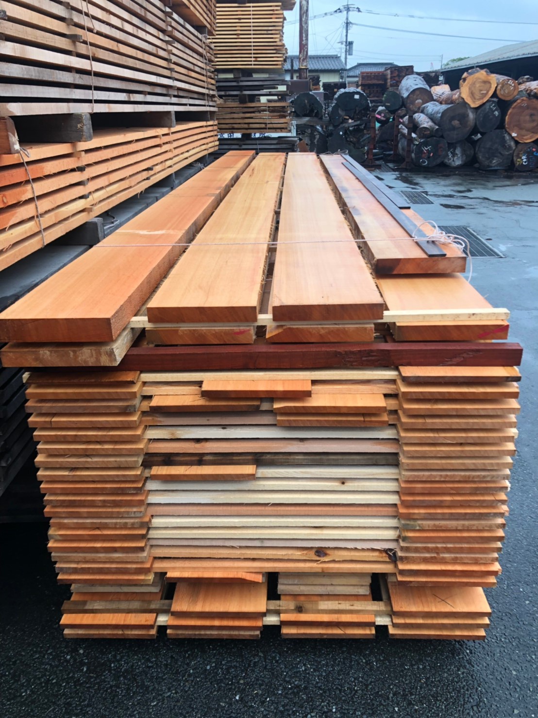 米松（ベイマツ）　無垢材