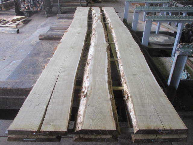 栗（クリ）　無垢材