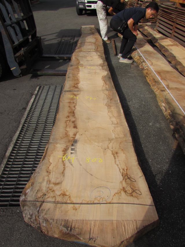 ヨーロピアンメープル　一枚板