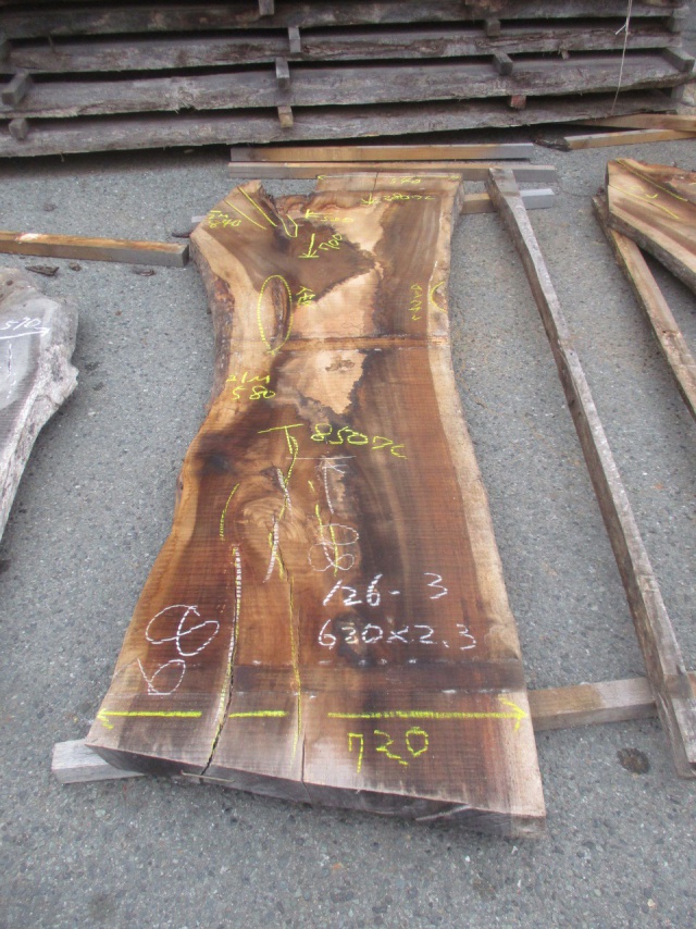 胡桃（クルミ）　一枚板