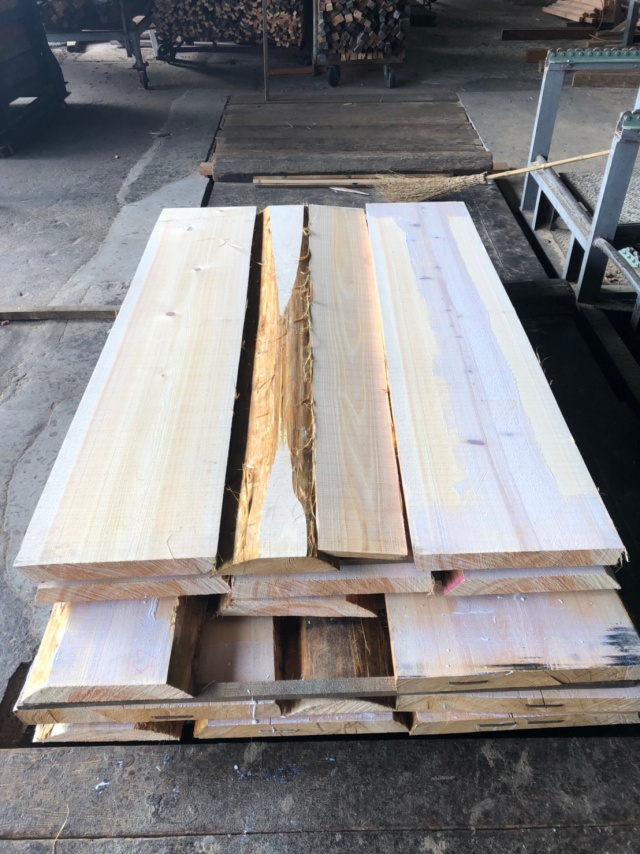 檜（ヒノキ）　無垢材