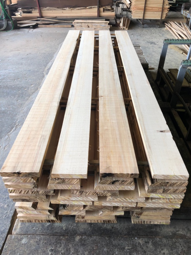 米栂（ベイツガ）　無垢材