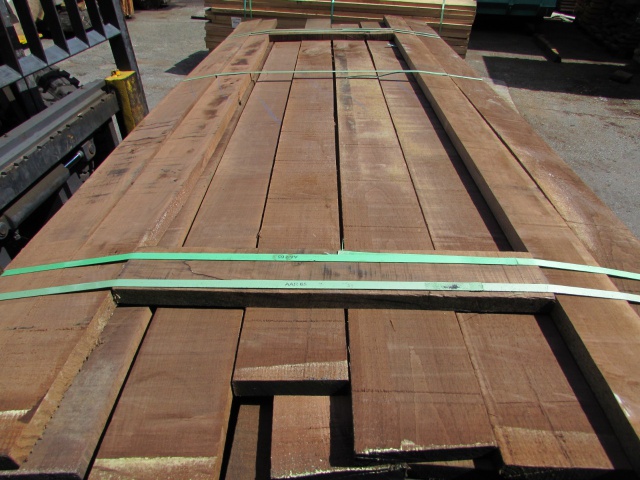 ウォールナット　無垢材