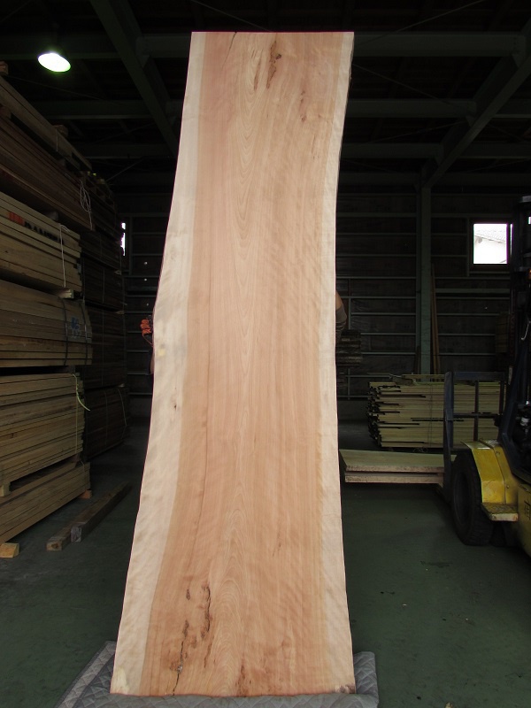 真樺(マカバ) 一枚板天板