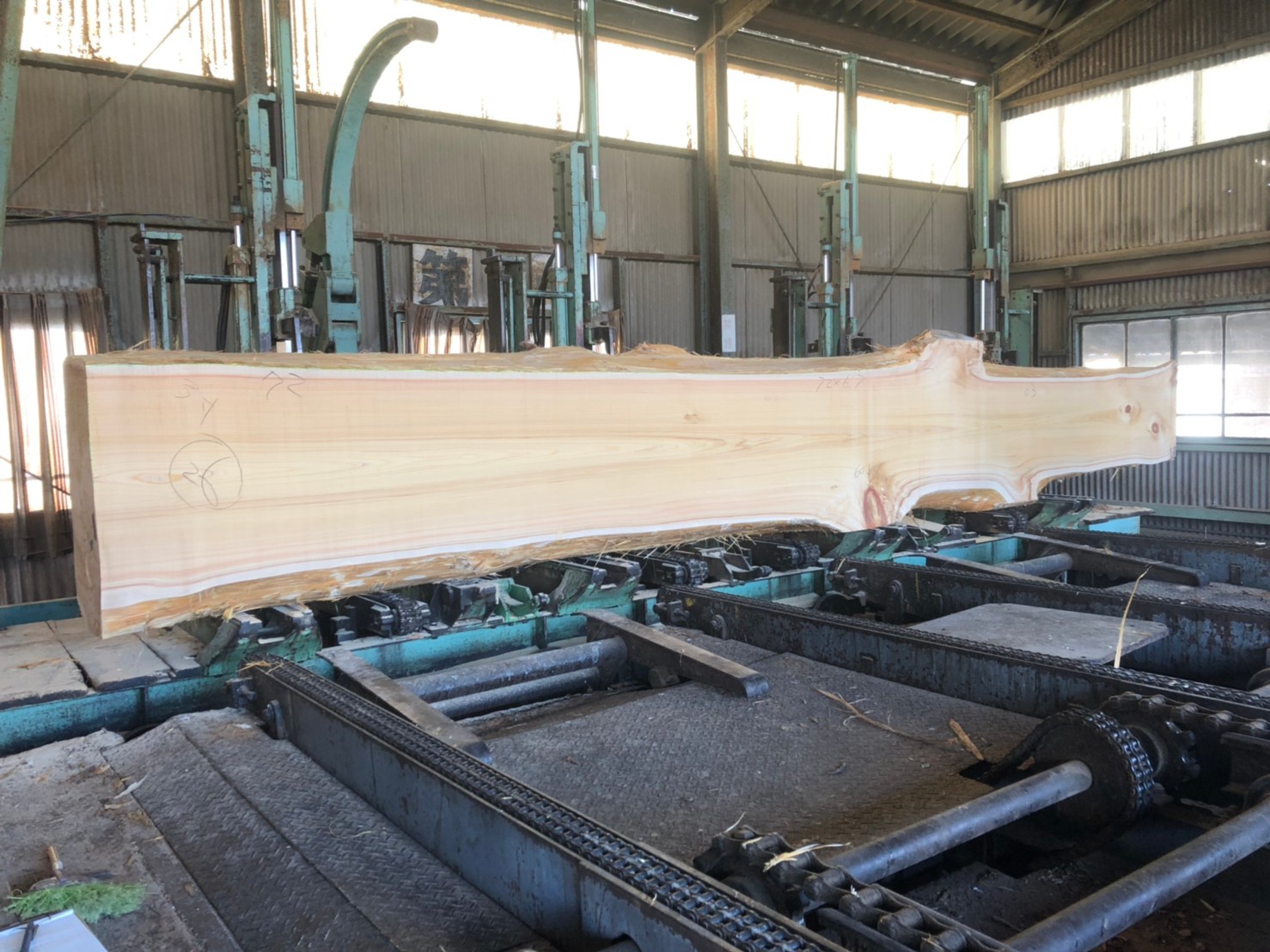 檜（ヒノキ）　無垢材