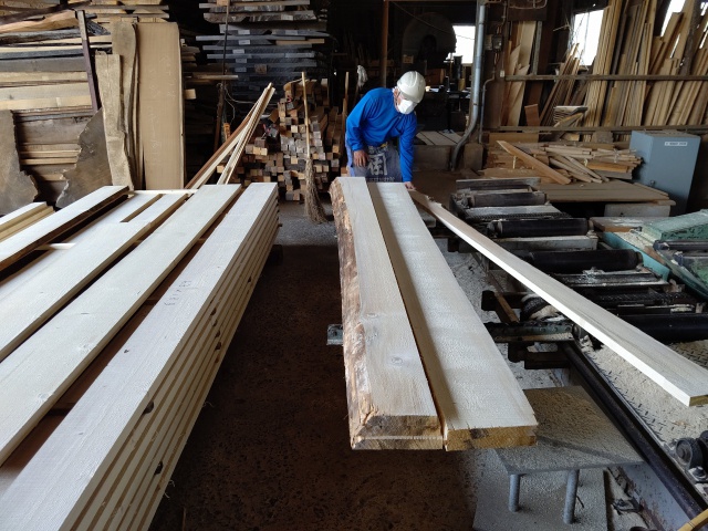 ホワイトスプルース　無垢材