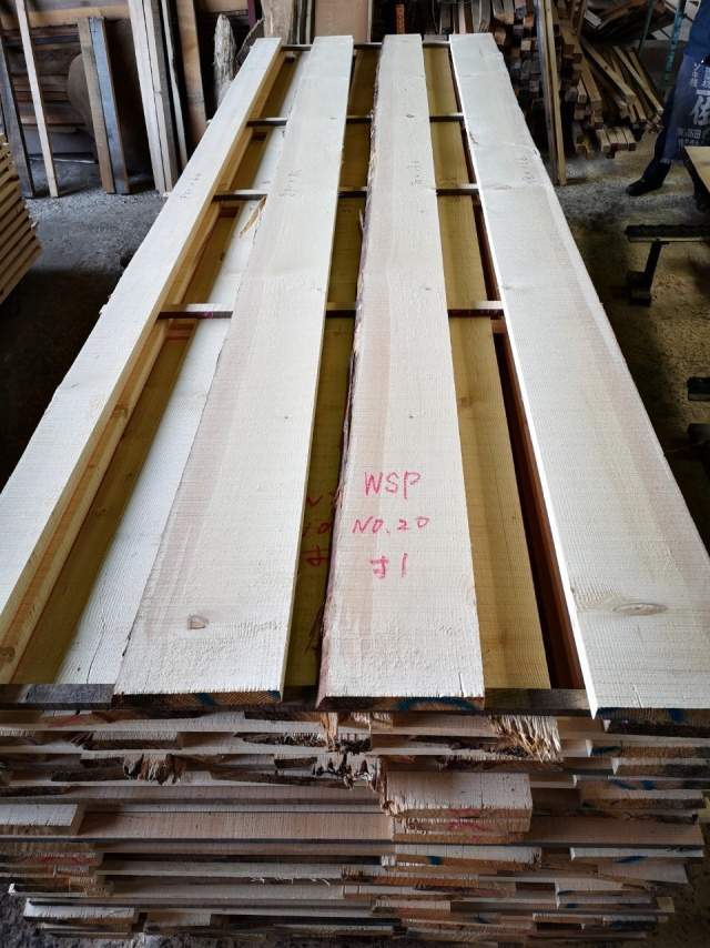 ホワイトスプルース　無垢材
