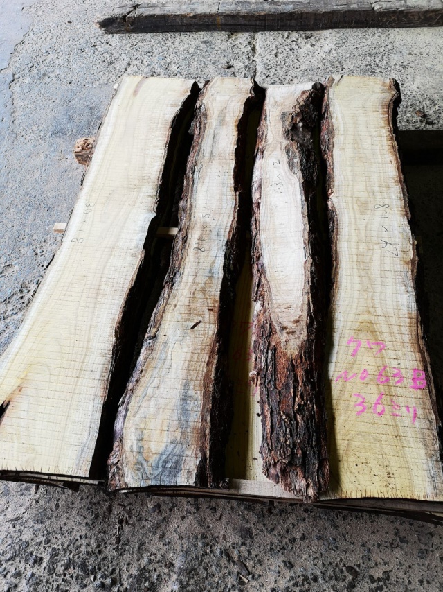 桑（クワ）　無垢材