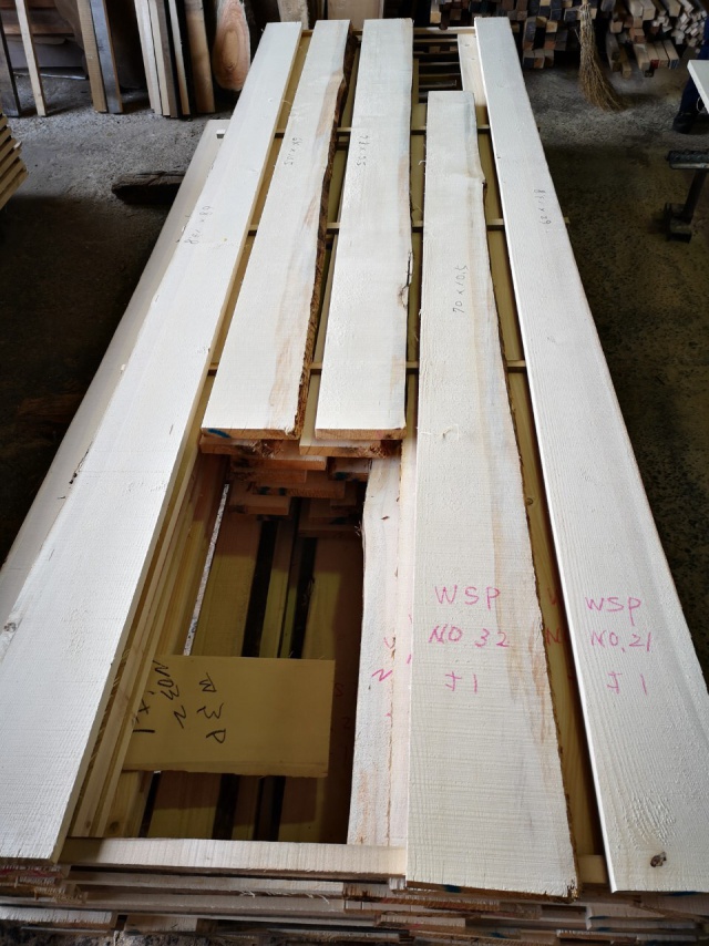 ホワイトスプルース　無垢材