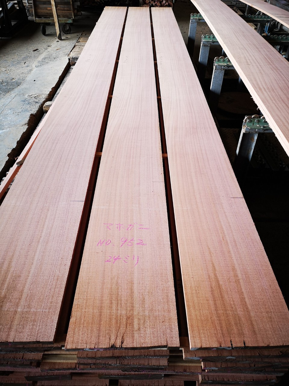 アフリカンマホガニー 無垢材