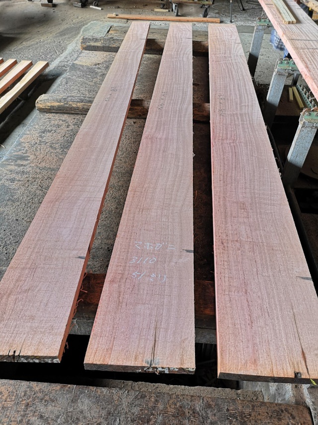 アフリカンマホガニー　無垢材