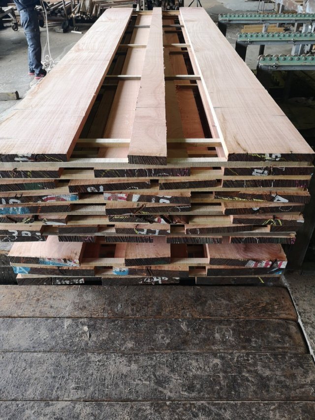 アフリカンマホガニー　無垢材