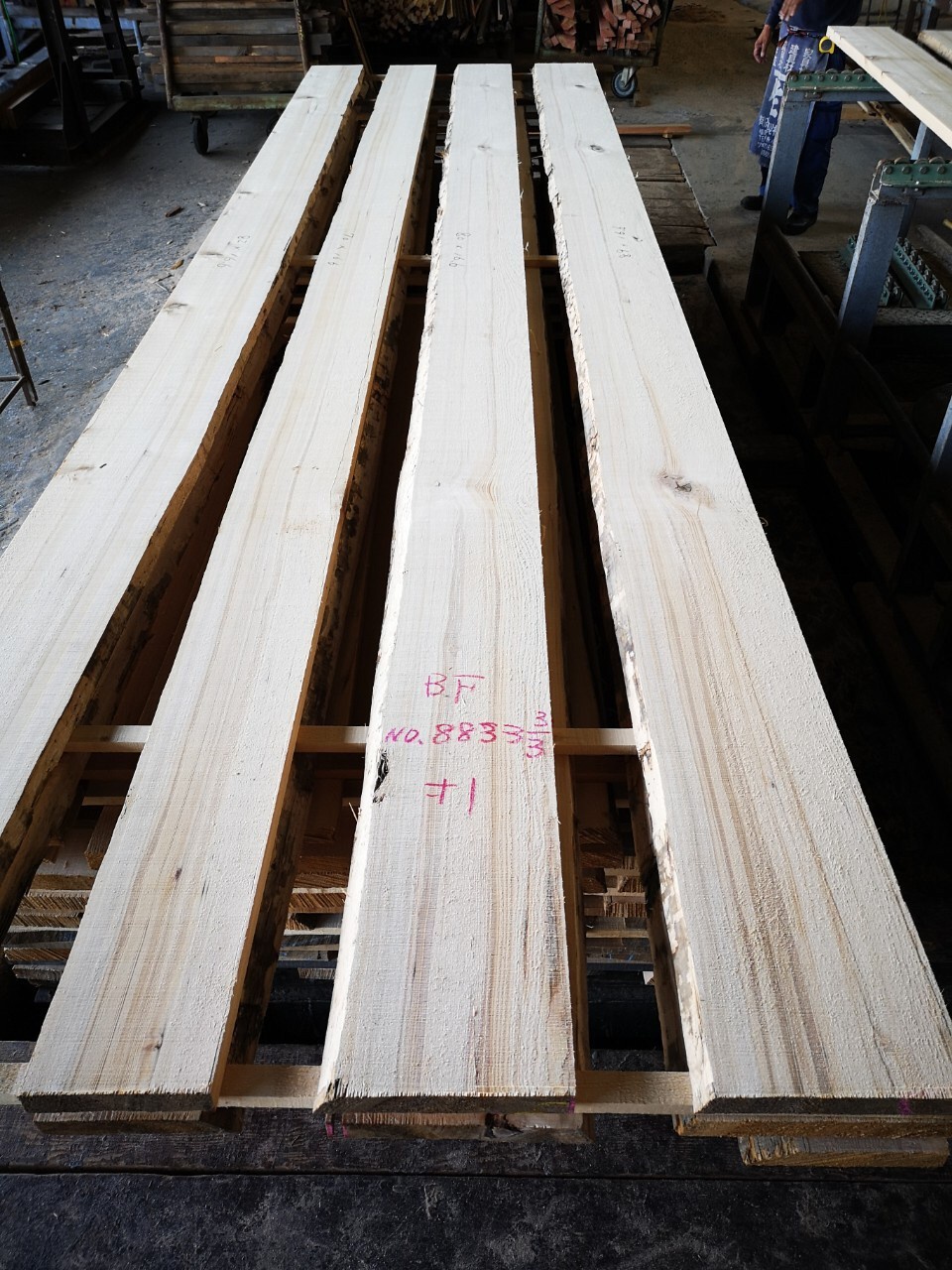 バルサム 無垢材