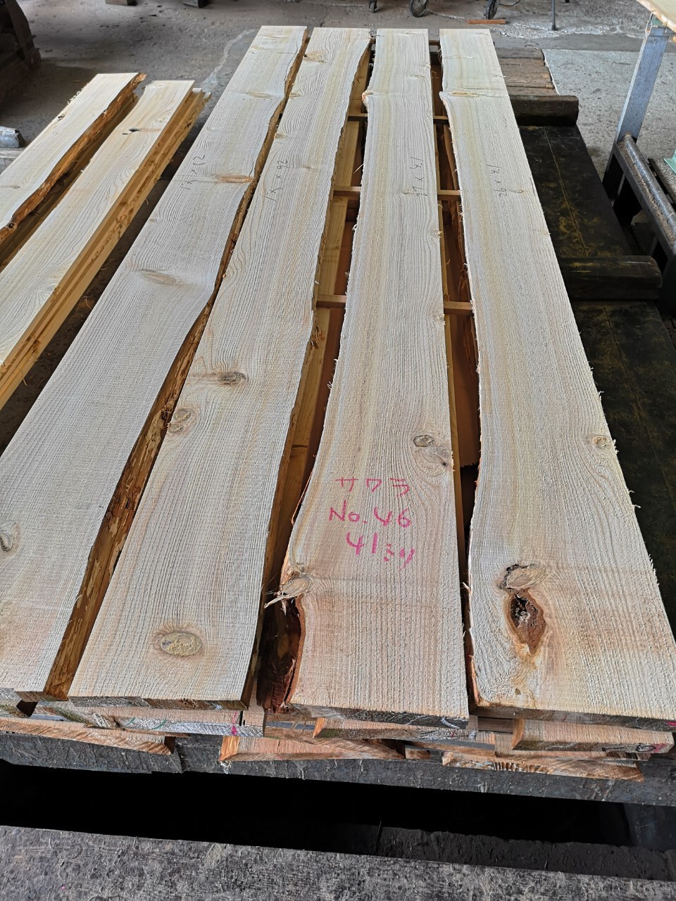 椹(サワラ) 無垢材