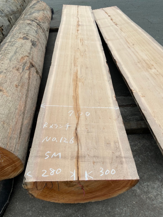 レッドメランティ　無垢材