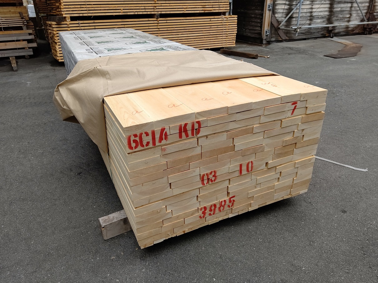 レッドパイン　無垢材