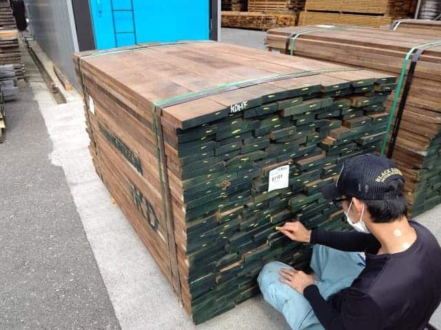 ウォールナット 無垢材