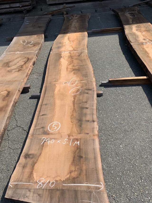 ウォールナット　一枚板