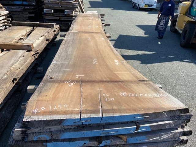 モンキーポッド　一枚板