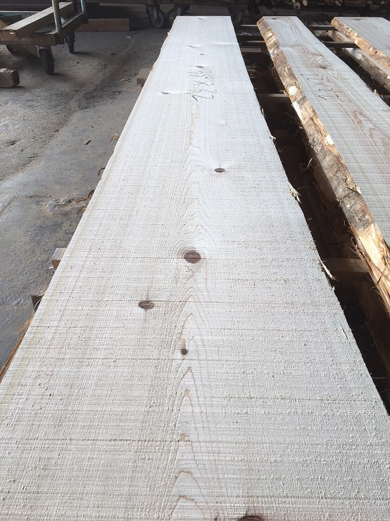 檜（ヒノキ）　無垢材