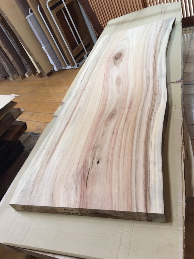 楠（クス）　一枚板