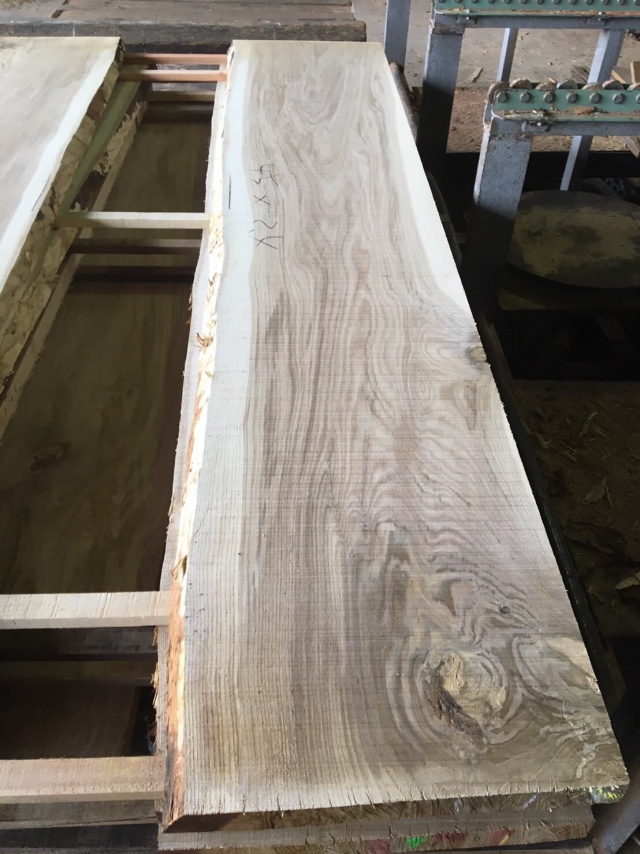 楢（ナラ) 　無垢材