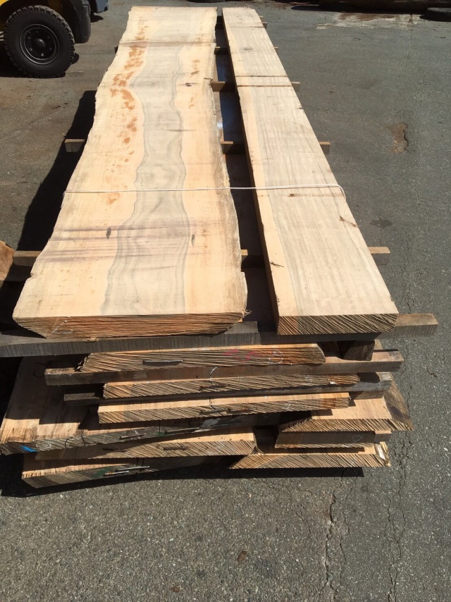 ニューギニアウォールナット　無垢材